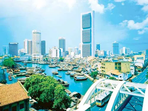 Singapore - thương cảng tấp nập bậc nhất thế giới.